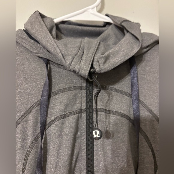 Lululemon Gray Swiftly Tech Running Jacket Size 12 Full Zip - Picture 3 of 5
